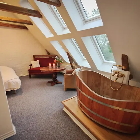 Otel Aamolle Gaestgiveri Hadsund